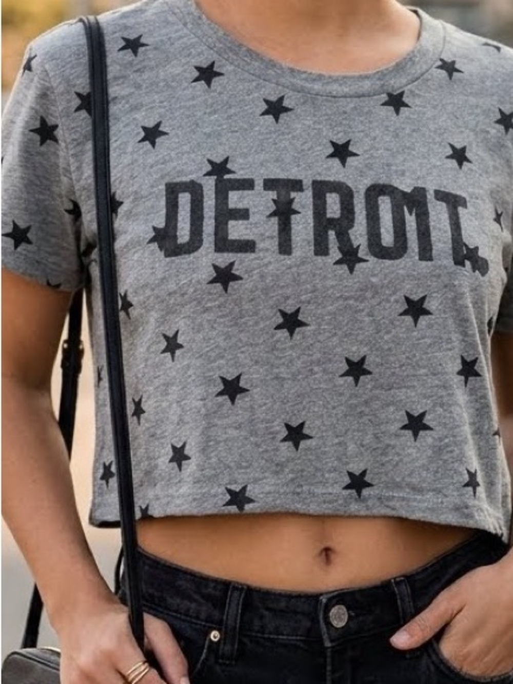 Alternative Detroit Grey Star Print Cropped Tee Graphic Short Sleeve Size L